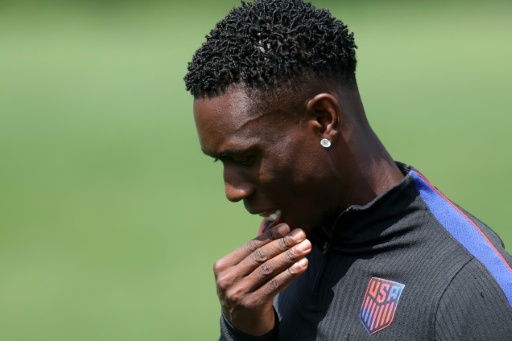 Medien: US-Torjäger Balogun für ein Spiel gesperrt