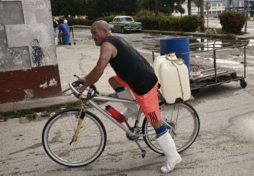 Cuba reconecta la red eléctrica después de un apagón nacional