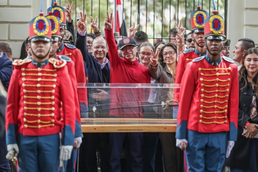 Petro dice que el presidente electo de Colombia "obedece" al gobierno de EEUU