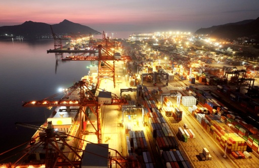 Las exportaciones e importaciones de China se disparan en julio
