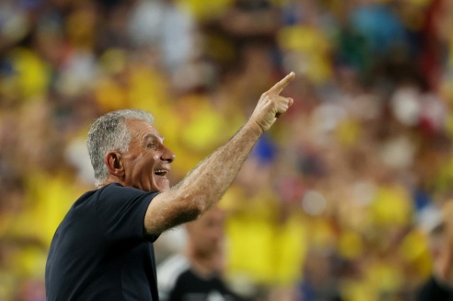 O técnico de Gana, Carlos Queiroz,  durante a derrota para a Colômbia em Kansas City, em 3 de julho de 2026.