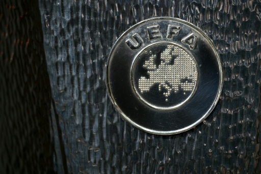 UEFA und Verbände einigen sich auf Übernahme von FIFA-Regeln