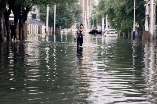 El saldo de muertos por inundaciones en el sur de China asciende a 159, según la prensa estatal
