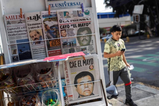 View of the front pages of Mexican newspapers showing the news of the capture of  Ismael "El Mayo" Zambada, in Mexico City, Mexico on July 26, 2024. Mexican authorities reported that they had no Des unes de journaux mexicains relatant la capture d'Ismael "El Mayo" Zambada, à Mexico, le 26 juillet 2024 — Rodrigo Oropeza / AFP