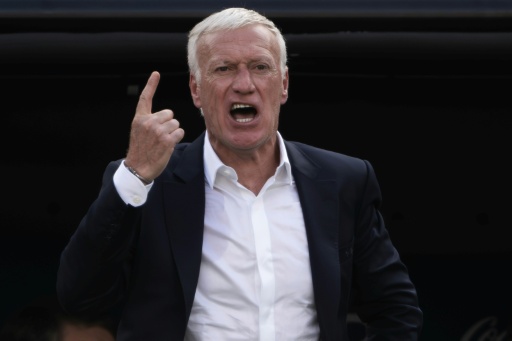 O técnico da França, Didier Deschamps, durante a vitória sobre a Suécia nos 16-avos de final da Copa do Mundo