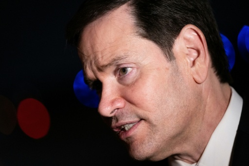 Le secrétaire d'Etat américain Marco Rubio s'adresse aux journalistes avant de quitter la base militaire d'Andrews, dans le Maryland, le 19 juillet 2026 — Brendan Smialowski / AFP