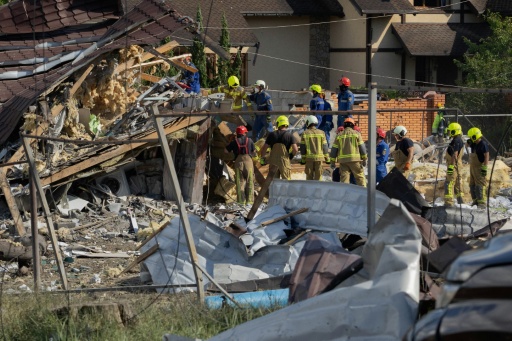Nach Selenskyj-Warnung vor "massiven" Luftangriffen: Explosionen in Kiew