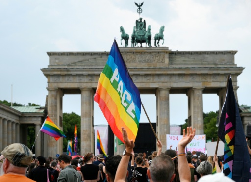Merz richtet Appell an queere Gemeinschaft: "Lassen Sie sich nicht einschüchtern"