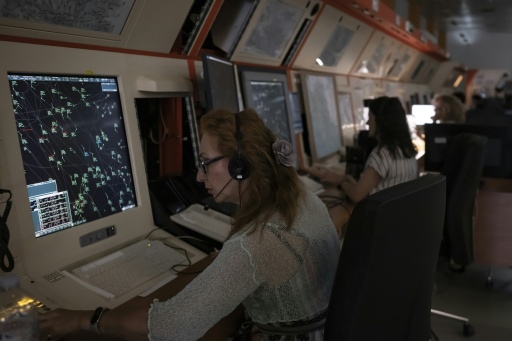 Tourism boom pushes limits of Athens air traffic control