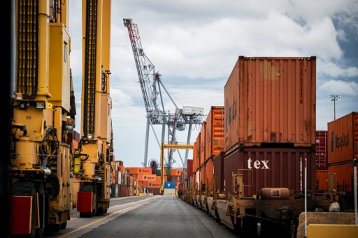 Contenedores en el puerto de Montreal el 23 de agosto de 2026 — ANDREJ IVANOV / AFP