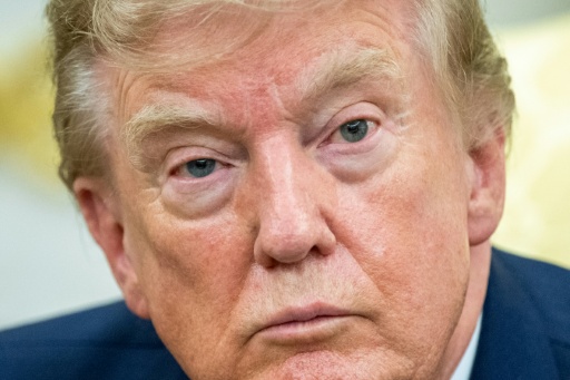 Trump threatens to bomb Oman if it gets in way of Iran deal