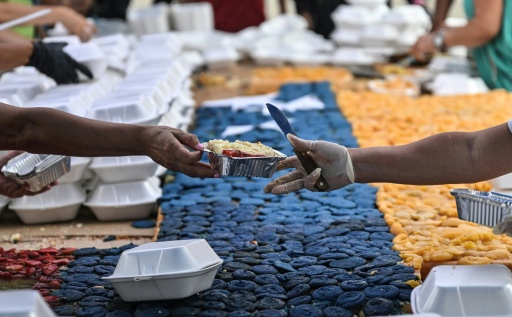 Le "plus grand gâteau" du Venezuela pour les enfants victimes du tremblement de terre
