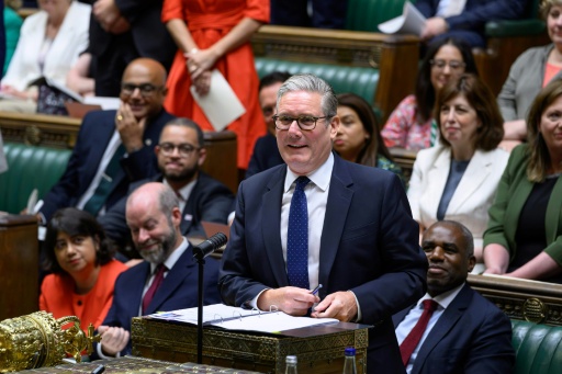 'Put your vote in the bin', UK PM says in Farage parting shot