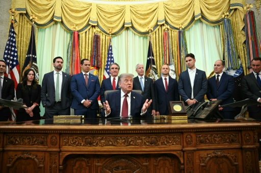 Houthis say hit Saudi Arabia as Trump weighs harder Iran strikes