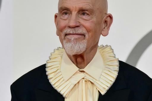 John Malkovich gana el premio al mejor actor en Venecia con un filme sobre Chile