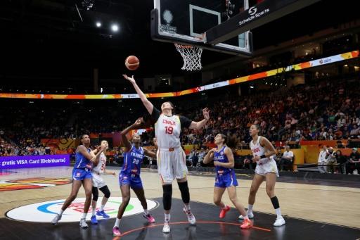 China's 7ft 4ins (2.23 metre) centre Zhang Ziyu has shown that at 19 she has a bright future — Ronny HARTMANN / AFP