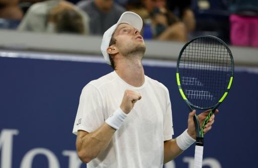 Le Néerlandais Botic van de Zandschulp célèbre sa victoire face au Français Arthur Gea lors du huitième de finale du simple messieurs, le neuvième jour de l'US Open, à New York, le 7 septembre 2026 — Leonardo MUNOZ / AFP