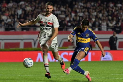 El lateral uruguayo Leandro Lozano remata para anotar el tanto de Boca Juniors en el empate con el Sao Paulo el 15 de setiembre de 2026, en partido de vuelta de cuartos de final de la Copa Sudamericana jugado en el estadio Morumbi, en Sao Paulo — NELSON ALMEIDA / AFP
