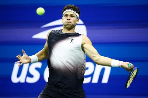 Shelton steams into US Open quarter-final clash with Alcaraz