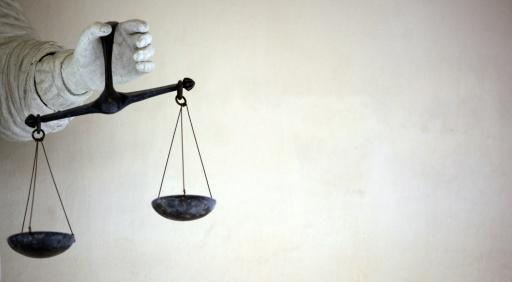 OLG: Niedersächsische Sparkasse muss Konto von linkem Verein weiterführen