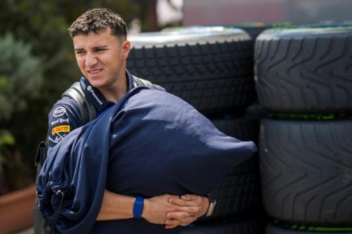 El piloto de Red Bull Isack Hadjar será baja también para el GP de España