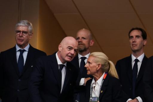 Federación inglesa pide a Infantino todos los documentos del proyecto abandonado