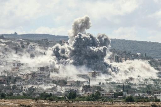 تصاعد الدخان من موقع غارة جوية إسرائيلية استهدفت بلدة المنصوري في جنوب لبنان في 5 أيلول/سبتمبر 2026 — كونت حاجو / AFP