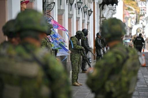 Members of the Ecuadorian military guard the Carondelet Palace ahead of the arrival of US Secretary of State Marco Rubio, who will be received by Ecuador’s President Daniel Noboa in Quito — Rodrigo BUENDIA / AFP