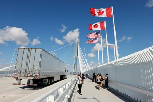 Los aranceles de Canadá sobre productos de EEUU entran en vigor