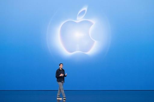 Apple dévoile son premier iPhone pliable, et relève encore les prix