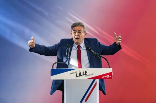 Le leader de La France insoumise et candidat à l'élection présidentielle française Jean-Luc Mélenchon tient un discours à la braderie de Lille, le 5 septembre 2025 — Sameer Al-DOUMY / AFP