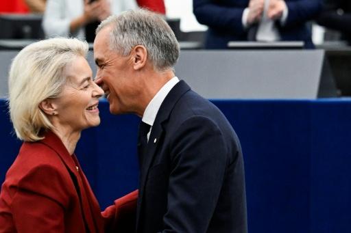 La présidente de la Commission européenne Ursula Von Der Leyen et le Premier ministre canadien Mark Carney au Parlement européen à Strasbourg, en France, le 17 septembre 2026 — Jean-Christophe VERHAEGEN / AFP