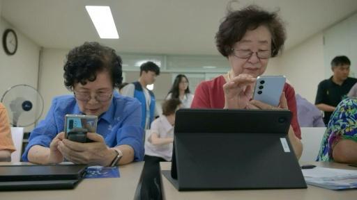 South Korea aims to save seniors feeling lost in digital age