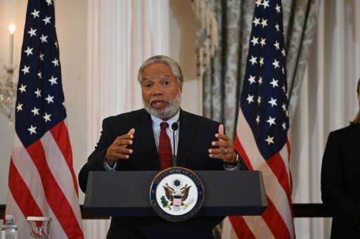 Smithsonian secretary to retire as Trump exerts control over institution