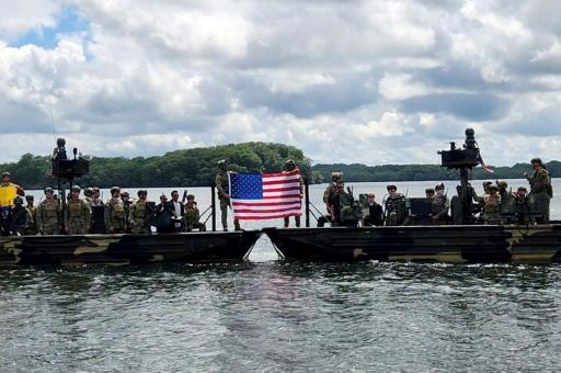 Photo fournie par le ministère équatorien de la Défense ,le 15 juillet 2026, montrant des soldats américains participant à des opérations de contrôle naval à San Lorenzo, dans la province d'Esmeraldas, à la frontière nord de l'Équateur — Handout / AFP