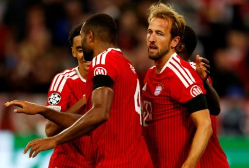 Bayern y Manchester United también empiezan goleando en Champions