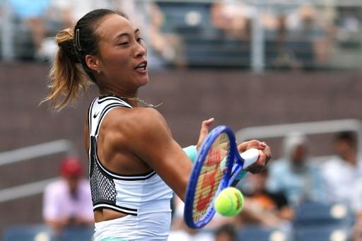 Olympic champion Zheng storms home to reach US Open last 16