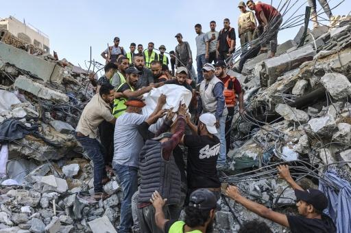 Desabamento de edifício em Gaza deixa 20 mortos e dezenas de desaparecidos