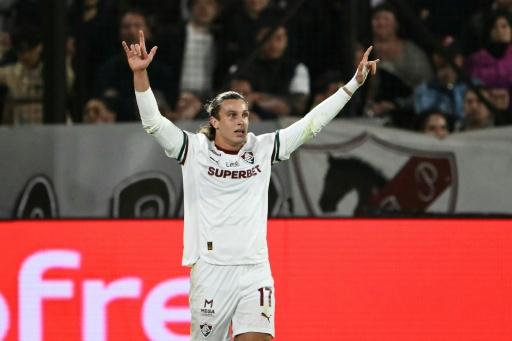 Fluminense perde para Platense (2-1), mas avança à semifinal da Libertadores