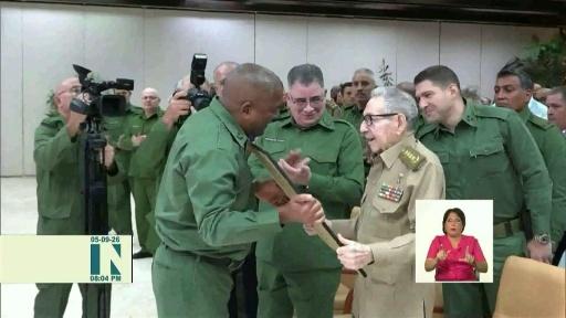 Raúl Castro aparece en la televisión cubana