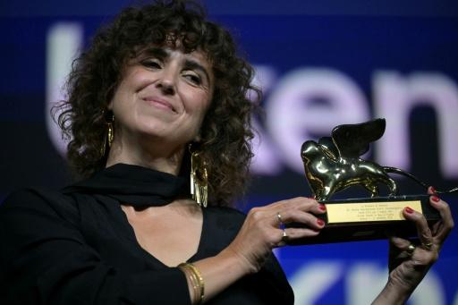 La réalisatrice danoise May El-Toukhy a remporté le Lion d'or au festival de cinéma de Venise, pour son film "Woman unknown", le 12 septembre 2026 — Stefano Rellandini / AFP
