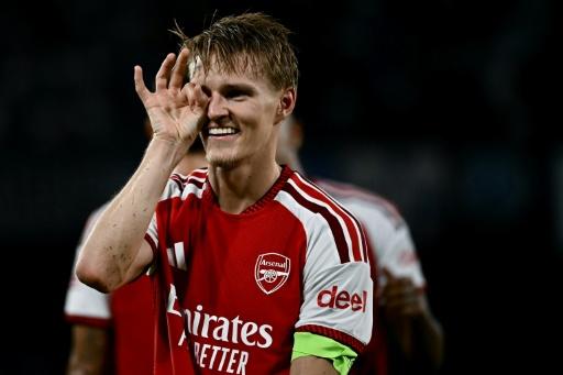 Ligue des champions: Arsenal poursuit sa série à Naples