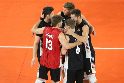 Volleyballer mit "positiver Energie" ins Achtelfinale
