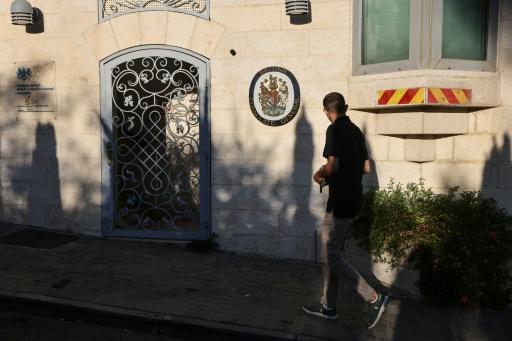 إسرائيل تأمر بإغلاق القنصلية البريطانية في القدس ردا على العقوبات على المستوطنات