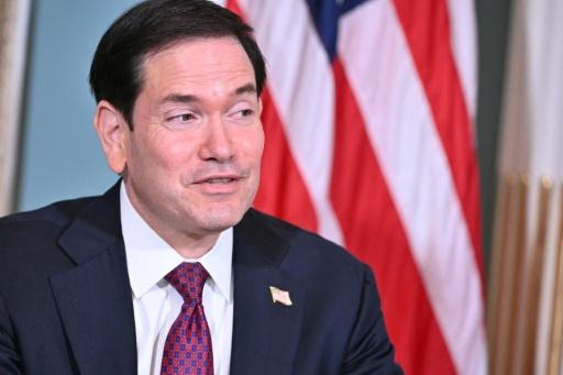 Rubio llega a Colombia en una gira latinoamericana para reforzar la influencia de EEUU