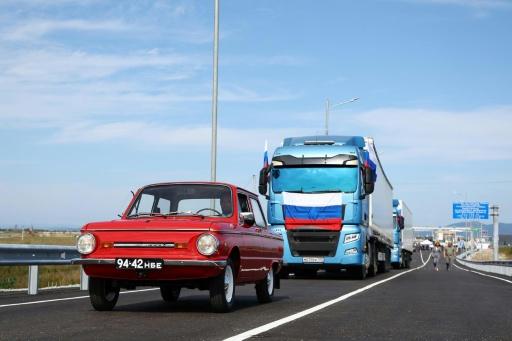 Rússia e Coreia do Norte inauguram primeira ponte rodoviária na fronteira