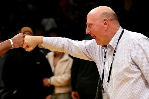 Clippers owner accepts NBA penalties over Leonard salary cap violations