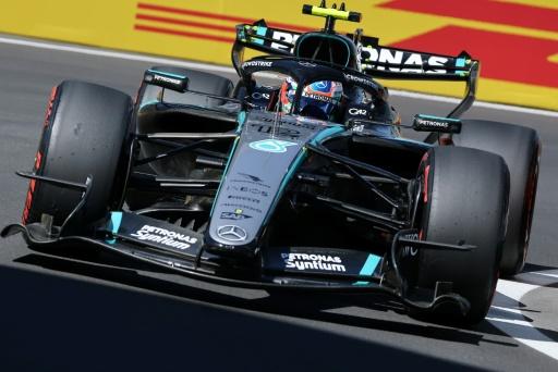 Antonelli domina los entrenamientos libres 3, Hamilton se estrella