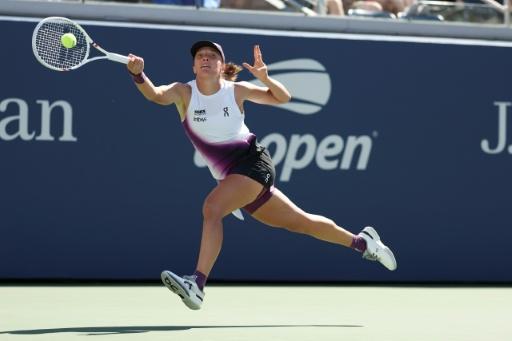 Swiatek salva la trampa de Bouzkova y vuelve a octavos del US Open