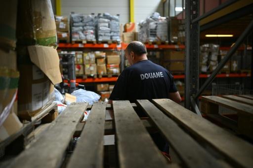 Les eurodéputés autorisent les frais de traitement sur les petits colis